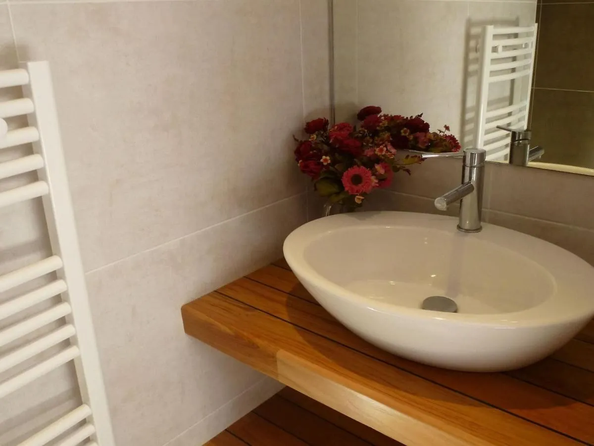 Hoilday Apartment Sea View, Плугану